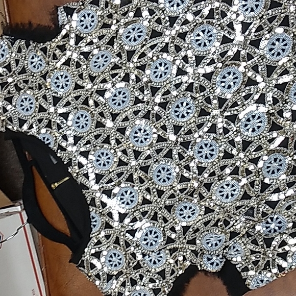 VINCE CAMUTO BLACK DRESS W/SEQUINS Ladies SZ 2 - Picture 8 of 11